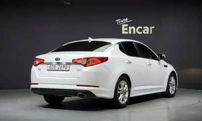 Kia K5 2013, 135529 км, за 3185.33 USD