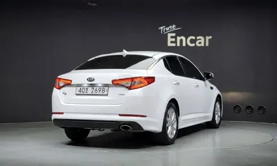 Kia K5 2013, 135529 км, за 3185.33 USD