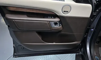 Land Rover Discovery 2018, 86859 км, за 20737.17 USD - фото 24