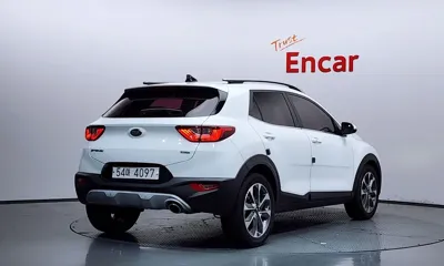 Kia Stonic 2019, 101395 км, за 7680.19 USD