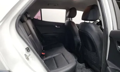 Kia Stonic 2019, 101395 км, за 7680.19 USD - фото 11