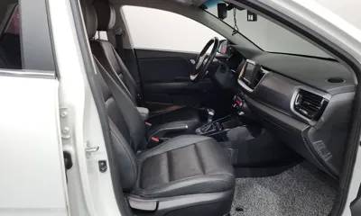 Kia Stonic 2019, 101395 км, за 7680.19 USD - фото 26