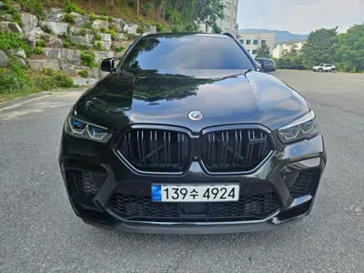 BMW X6M · 2023 год