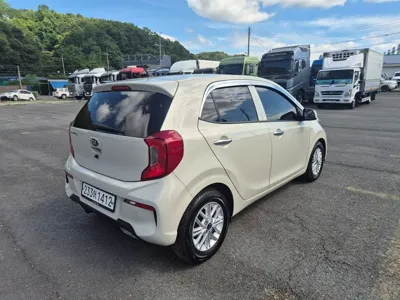 Kia Morning 2021, 57570 км, за 6319.22 USD