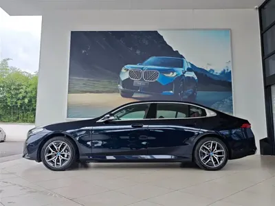 BMW i5 2025, 7000 км, за 37344.77 USD