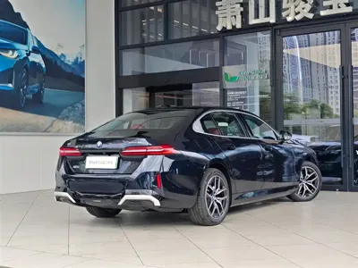 BMW i5 2025, 7000 км, за 37344.77 USD