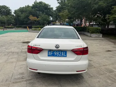 Volkswagen Lavida 2014, 164000 км, за 2766.28 USD - фото 10