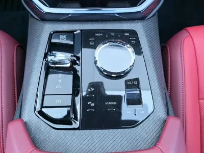 BMW X3 2025, 12000 км, за 42524.19 USD - фото 9