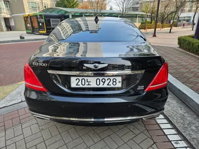 Genesis EQ900