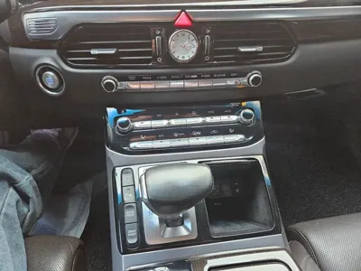 Genesis EQ900