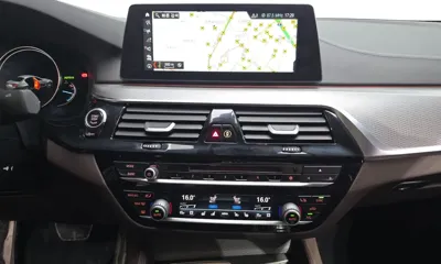 BMW 5-Series 2018, 94464 км, за 16075.88 USD - фото 12