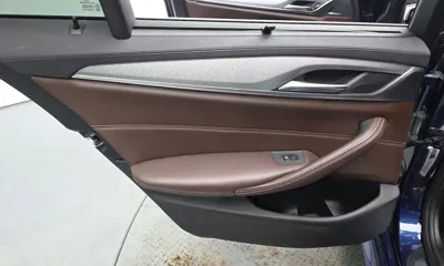 BMW 5-Series 2018, 94464 км, за 16075.88 USD - фото 25