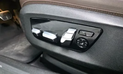 BMW 5-Series 2018, 94464 км, за 16075.88 USD - фото 32
