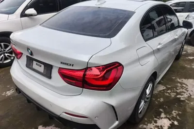 BMW 1 Series 2021, 60100 км, за 12234 USD - фото 6