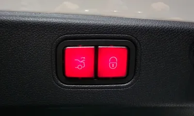 Mercedes-Benz CLS-Class 2019, 121491 км, за 21605.55 USD - фото 20