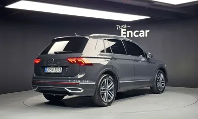Volkswagen Tiguan 2021, 123653 км, за 16688.73 USD