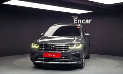 Volkswagen Tiguan 2021, 123653 км, за 16688.73 USD