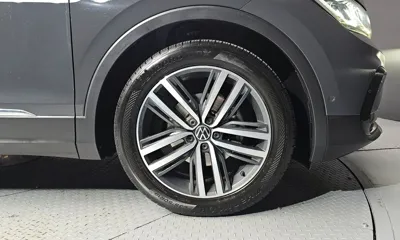 Volkswagen Tiguan 2021, 123653 км, за 16688.73 USD