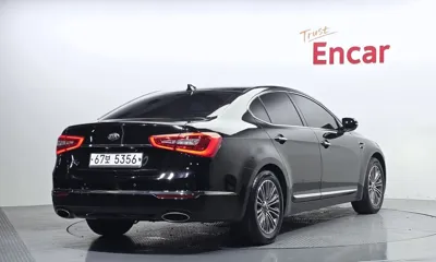 Kia K7 2015, 151191 км, за 2535.27 USD