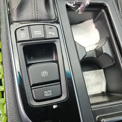 Hyundai Sonata 2017, 98000 км, за 6236.05 USD