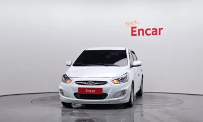 Hyundai Accent 2014, 137323 км, за 2311.26 USD