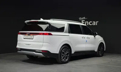 Kia Canival 2023, 49945 км, за 14846.91 USD