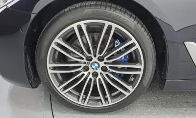 BMW 5-Series 2019, 87066 км, за 19218.25 USD