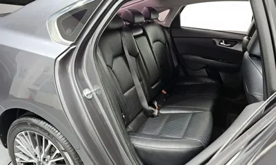 Kia K3 2022, 62850 км, за 10109.02 USD - фото 12