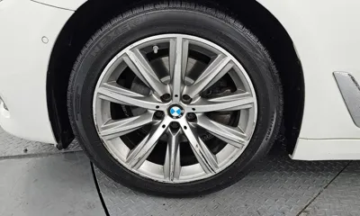 BMW 5-Series 2018, 169109 км, за 11225.63 USD