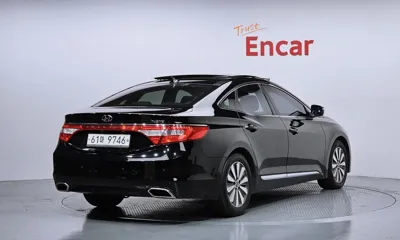 Hyundai Grandeur 2015, 166010 км, за 4298.01 USD