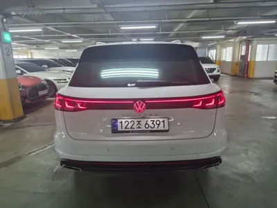 Volkswagen Touareg 2026, 19 км, за 68268.35 USD