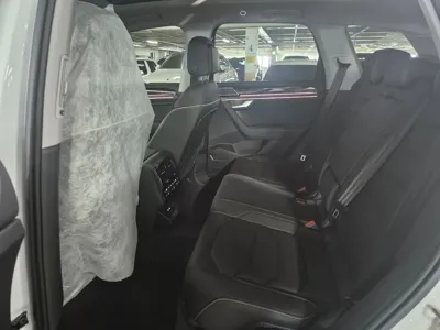 Volkswagen Touareg 2026, 19 км, за 68268.35 USD - фото 10