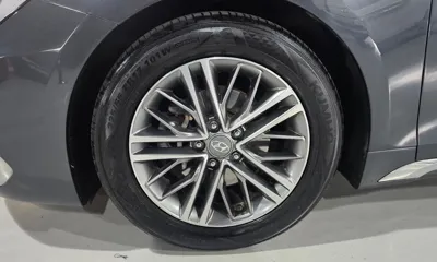 Hyundai Grandeur 2018, 79734 км, за 10241.16 USD