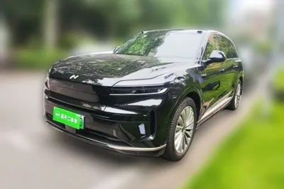 ONVO Luxeed L90 · 2025 год