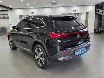 Mercedes-Benz EQA 2026, 139 км, за 35381.38 USD - фото 7