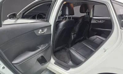 Kia K3 2021, 99173 км, за 8089.05 USD - фото 12
