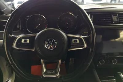 Volkswagen Sagitar 2017, 69700 км, за 9700 USD - фото 14