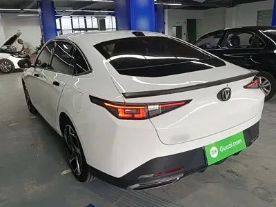 Changan Yida 2023, 11600 км, за 7732.34 USD