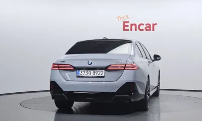 BMW 5-Series 2025, 22151 км, за 57043.46 USD