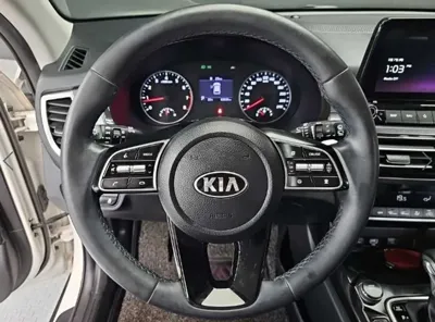 Kia Seltos 2020, 63533 км, за 9439.74 USD - фото 9