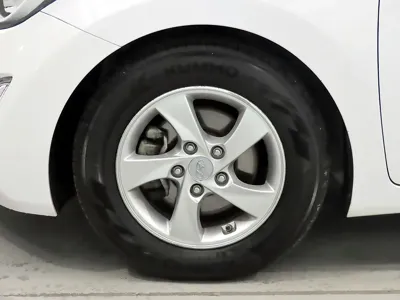 Hyundai Avante 2015, 139500 км, за 3610.35 USD - фото 20
