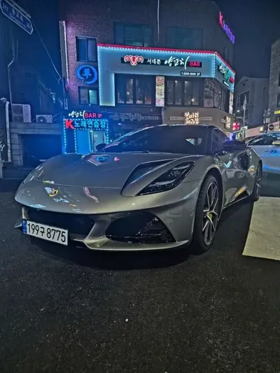 Lotus Emira 2024, 4800 км, за 0 USD