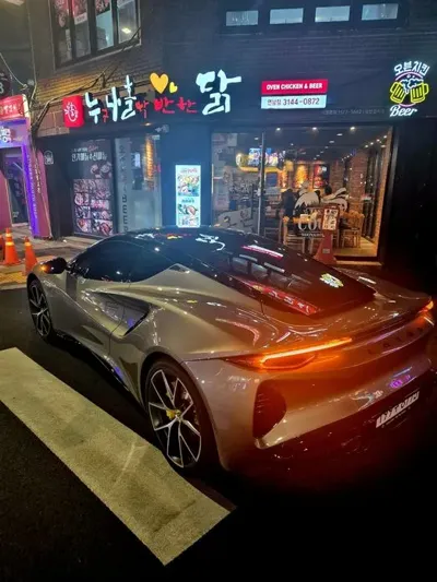 Lotus Emira 2024, 4800 км, за 0 USD - фото 7