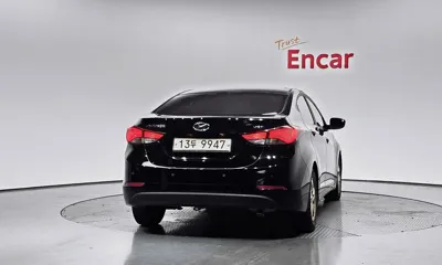 Hyundai Avante 2016, 147823 км, за 2454.91 USD