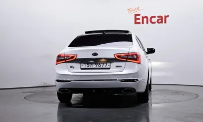 Kia K7 2014, 104085 км, за 5939.87 USD
