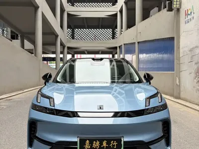 Lynk & Co 08 EM-P 2025, 9000 км, за 25131.8 USD