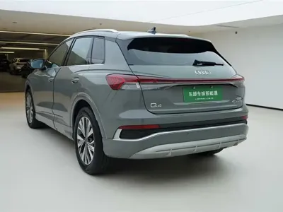 Audi Q4 e-tron 2024, 30000 км, за 18216.24 USD