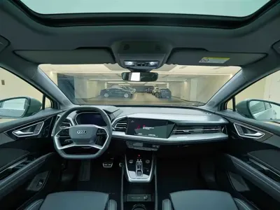 Audi Q4 e-tron 2024, 30000 км, за 18216.24 USD - фото 20