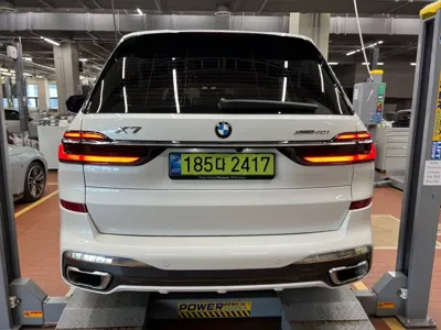 BMW X7 2025, 10578 км, за 83289.32 USD