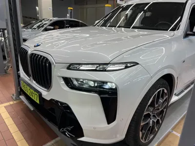 BMW X7 2025, 10578 км, за 83289.32 USD